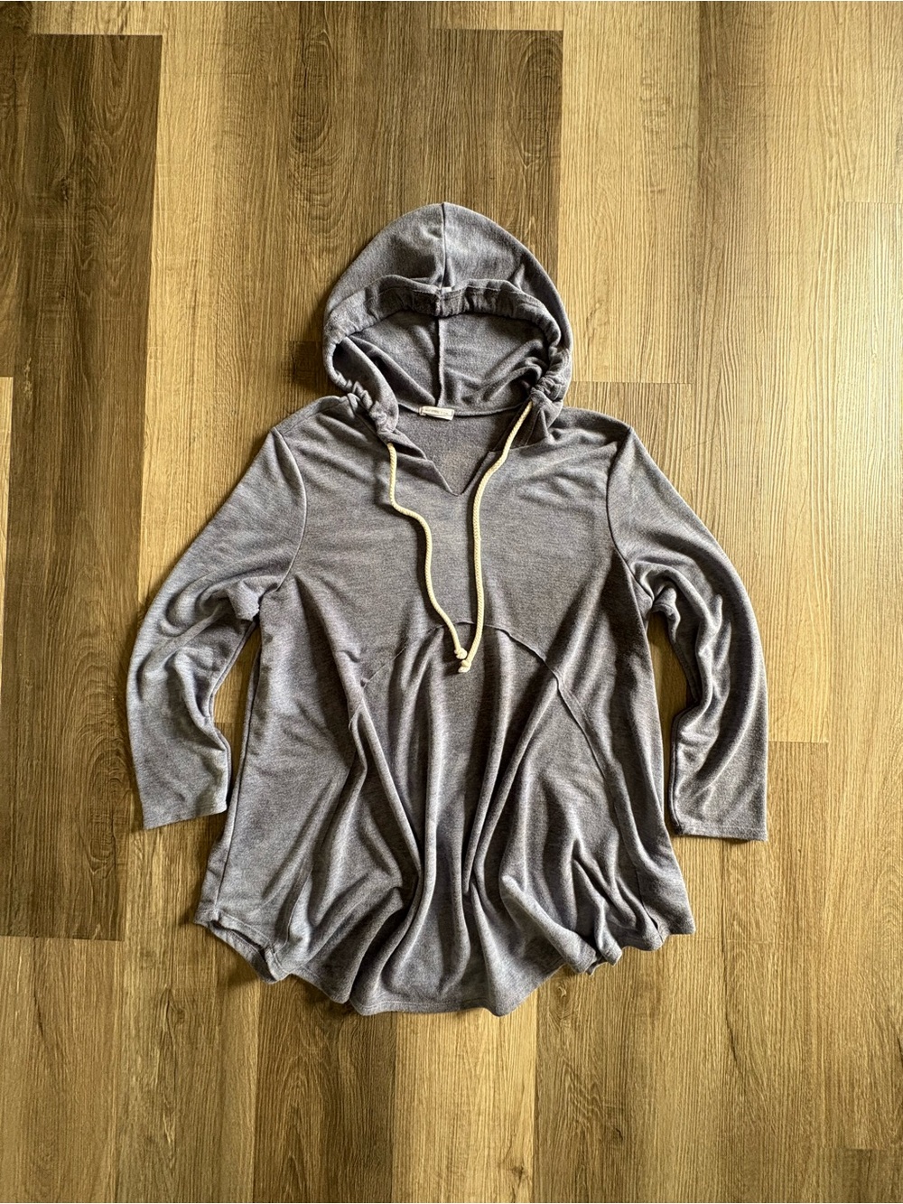 Chic Soul Women's Heather Grey Lightweight Hoodie V-Neck Swing Top Large